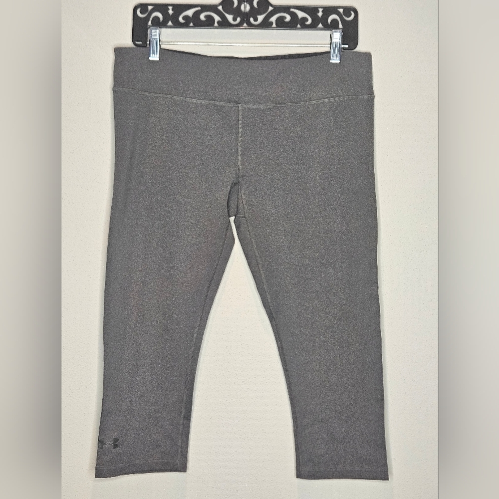 Under Armour Gray Capri Leggings